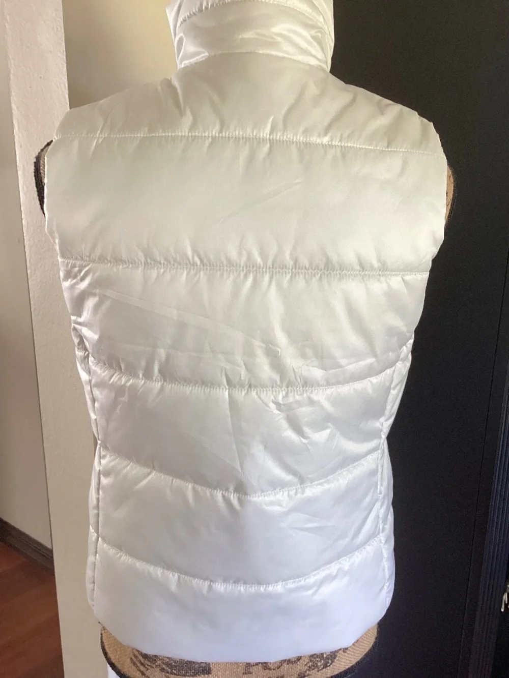 J. CREW Women’s Ivory Puffer Vest Poly-Fill Full Zip with Side Pockets Size XS